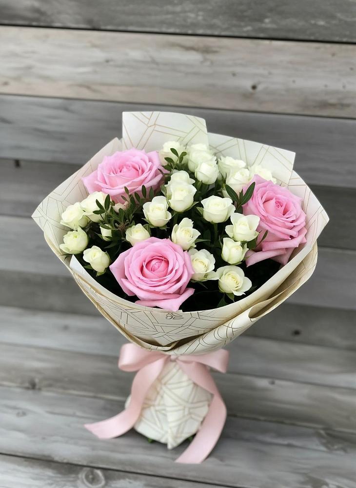 Букет цветов из: Розы в Усово