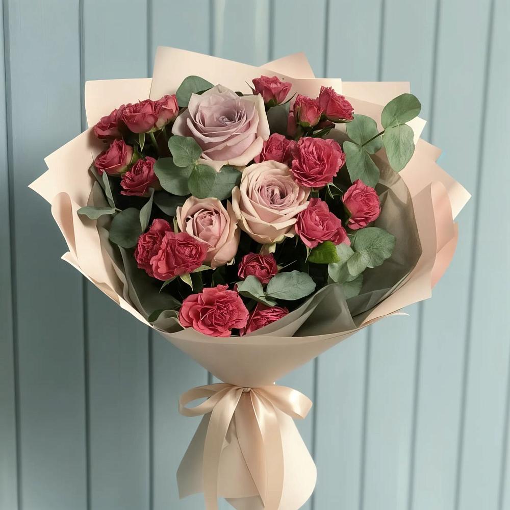 Букет цветов из: Гвоздики и Розы в Усово