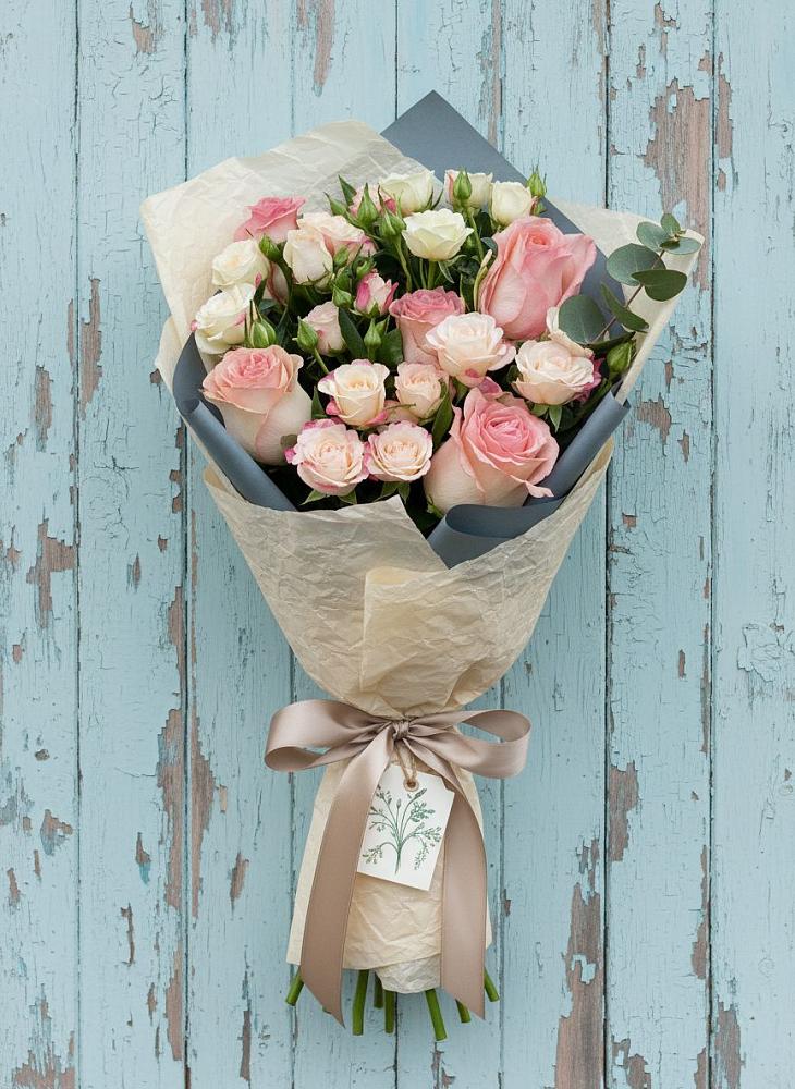 Букет цветов из: Розы в Усово