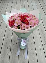 Букет цветов из:  Альстромерии #REPLACE_PRED# Усово