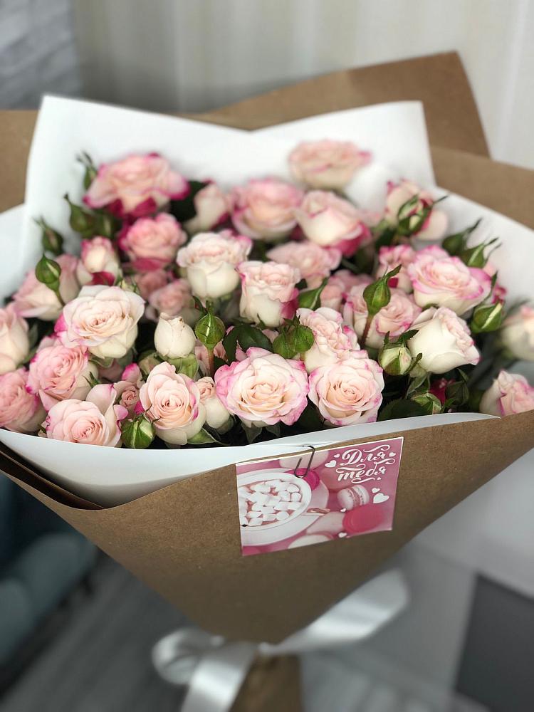 Букет цветов из: Розы в Усово