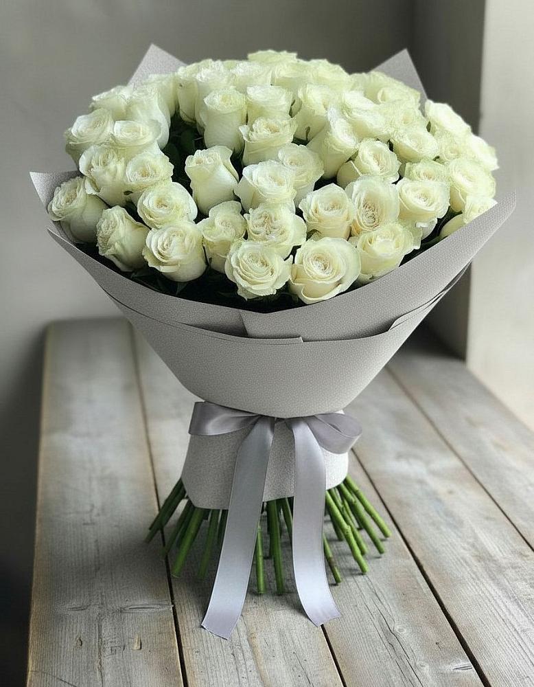 Букет 35 Белых роз в Усово