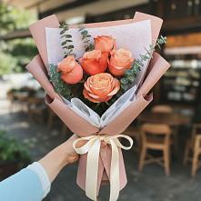 Букет цветов из:  Розы в Усово
