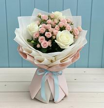 Букет цветов из:  Розы в Усово