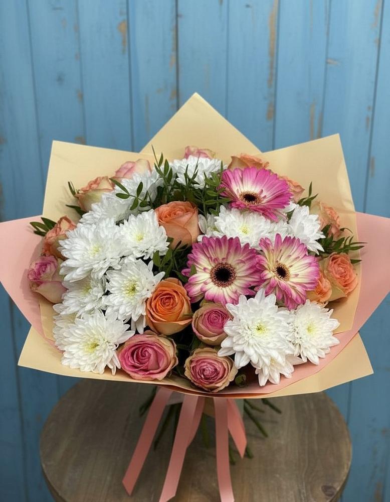 Букет цветов из: Розы, Герберы и Хризантемы в Усово