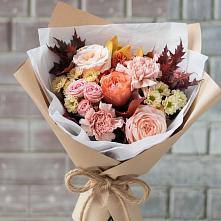 Букет цветов из:  Гвоздики, Хризантемы и Розы в Усово