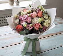 Букет цветов из:  Розы, Лизиантусы и Гвоздики в Усово