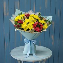 Букет цветов из:  Альстромерии и Хризантемы в Усово