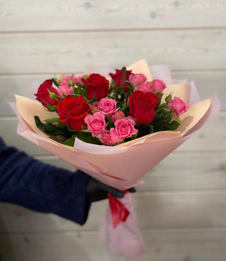 Букет цветов из: Розы в Усово