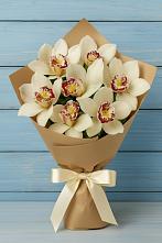 Букет цветов из:  Орхидеи и Розы в Усово